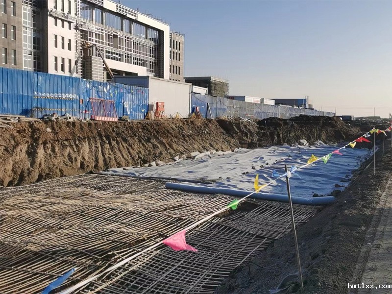 天津南港工业区中建三局有限公司南港十四街项目钢塑土工格栅